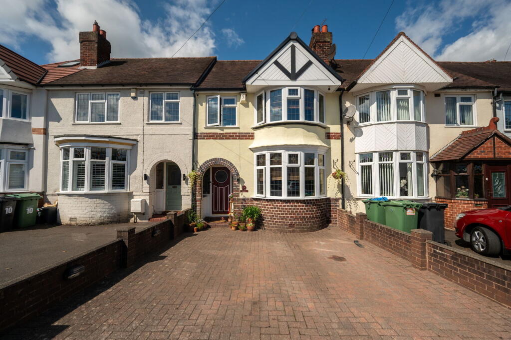 Main image of property: Newlands Drive, Halesowen, B62 9DU