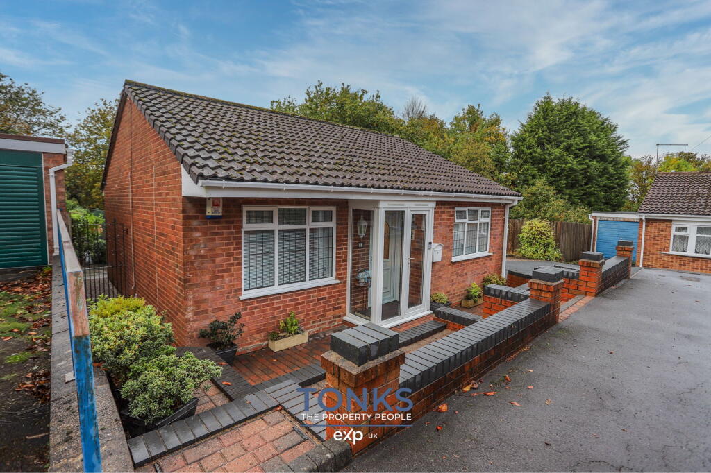 Main image of property: Apsley Close, Oldbury, B68 0QS