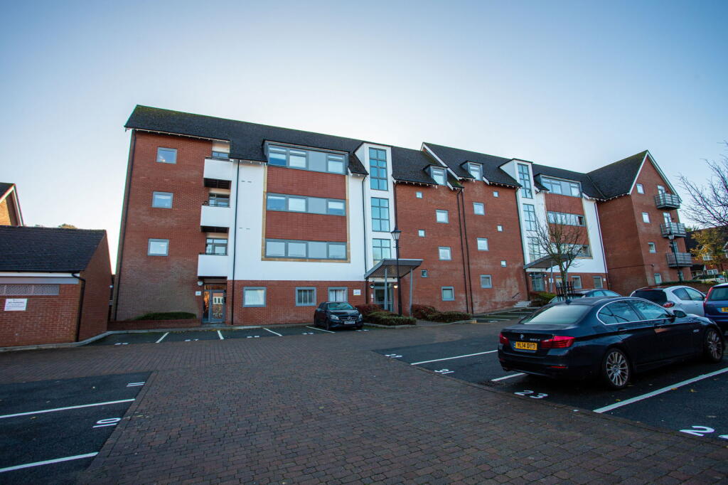 Main image of property: Griffin Close, Northfield, Birmingham, B31 2FJ