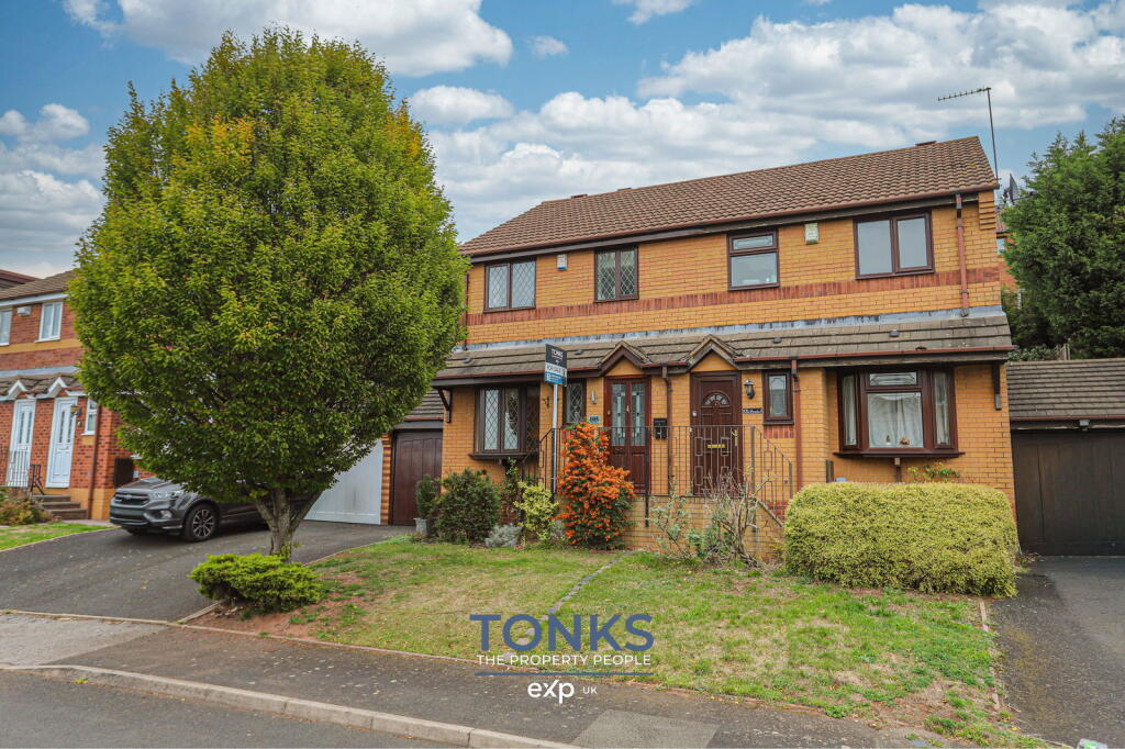 3 bedroom semi-detached house