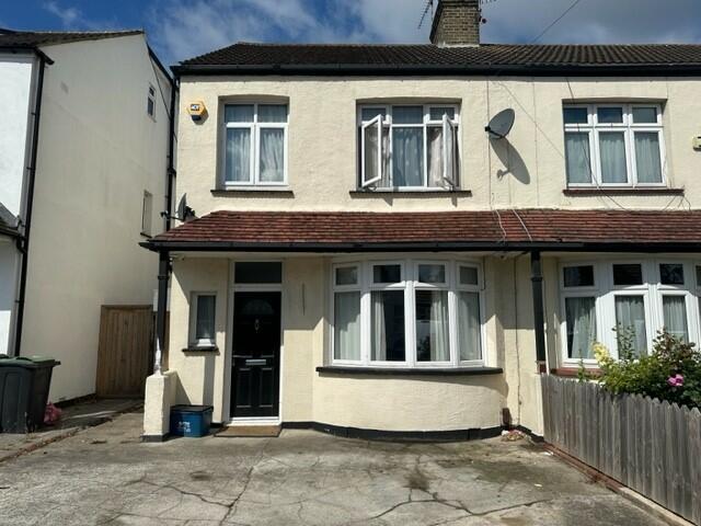 Main image of property: Lonsdale Road, Southend-On-Sea, Essex, SS2
