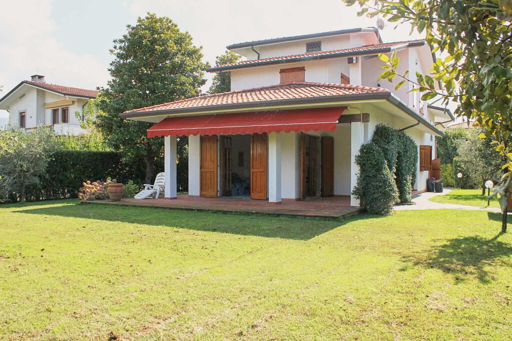 Main image of property: Tuscany, Lucca, Forte Dei Marmi