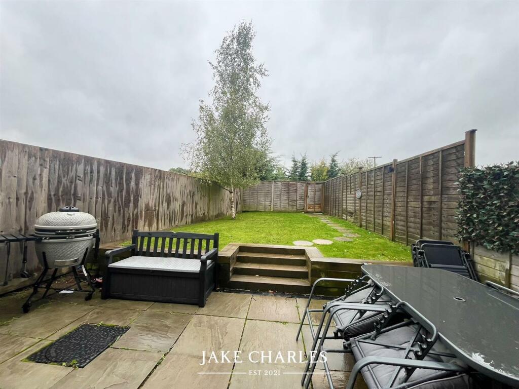 Additional property image - Crescent Gardens, St. Albans