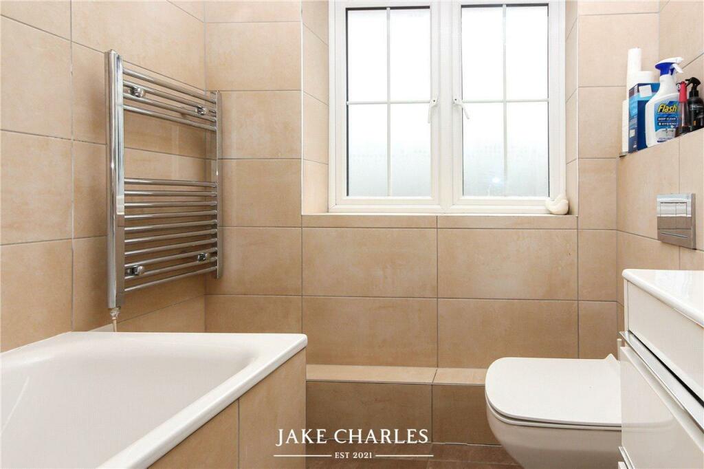 Additional property image - Crescent Gardens, St. Albans