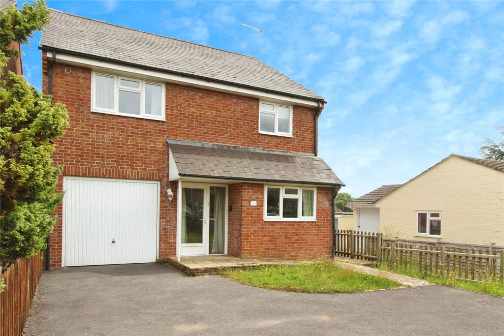 Main image of property: Maple House, Thornhill Road, Stalbridge, Dorset, DT10