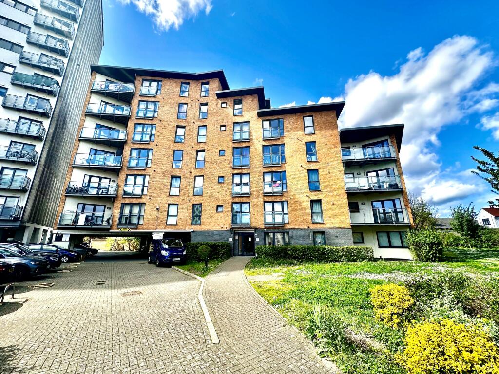 Main image of property: Gateway Court, 5-7 Parham Drive, Ilford, IG2