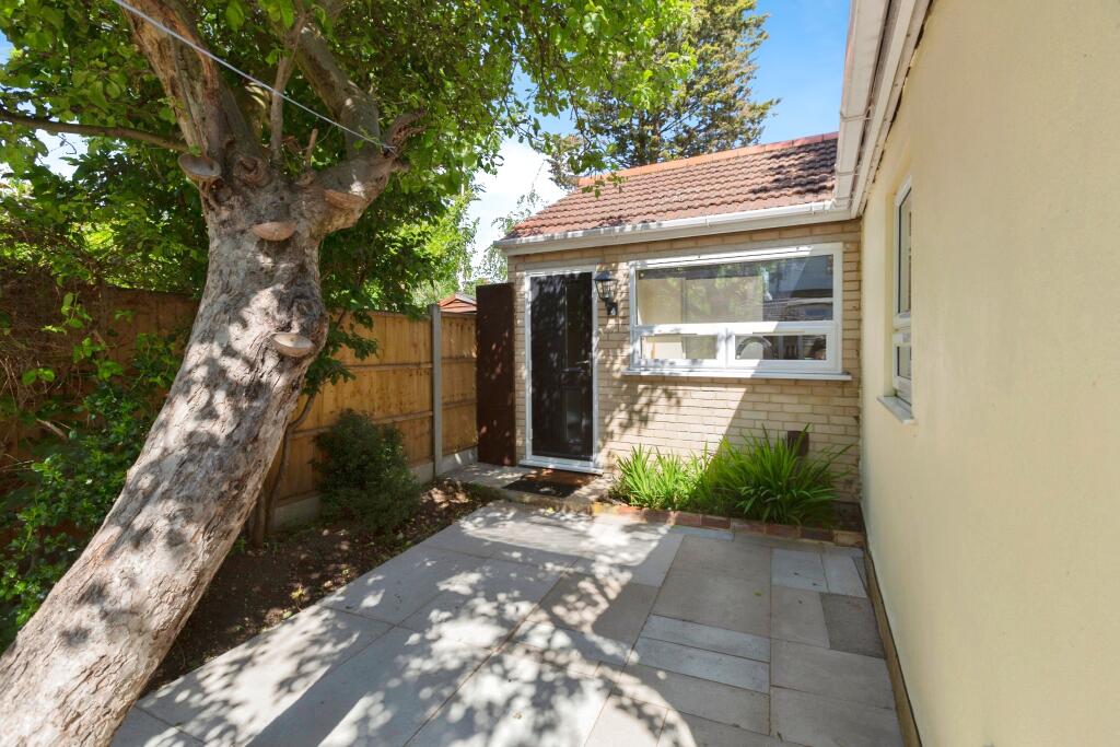 Main image of property: Vicarage Lane, Ilford, IG1