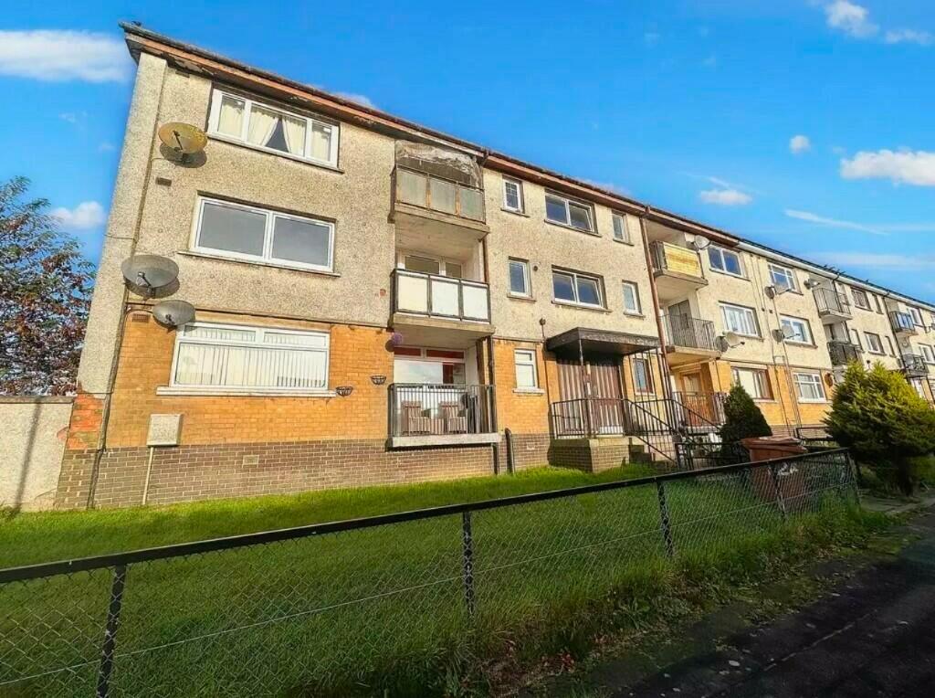 Main image of property: Glentore Quadrant, Airdrie, Lanarkshire, ML6