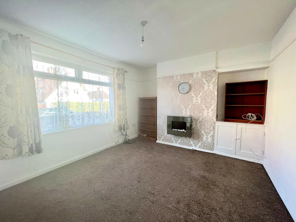 3 bedroom terraced house for rent in Manton Crescent, Nottingham, NG9