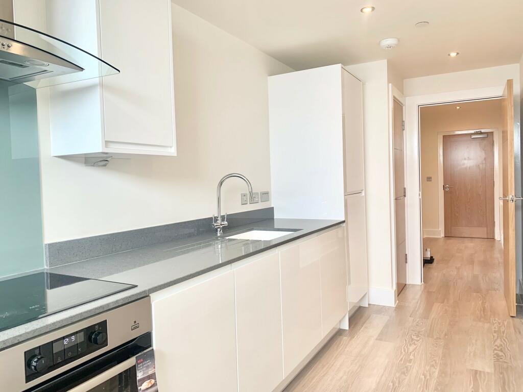 2 bedroom apartment for rent in Lantern Court, Wilmot Lane, Beeston, NG9