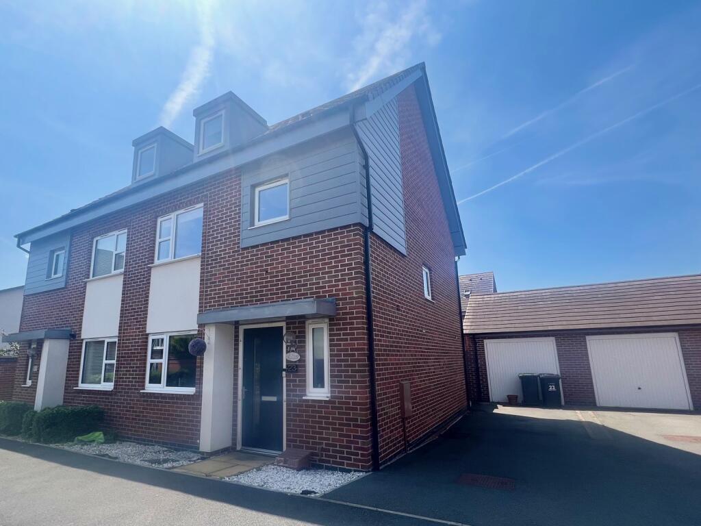 Main image of property: Summer Crescent, Beeston, NG9