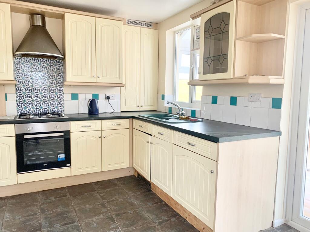 Main image of property: Central Avenue, Beeston, NG9