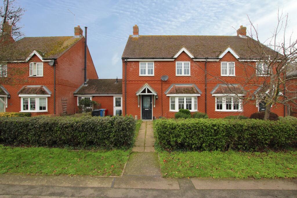 Main image of property: Northampton Road, Broughton, NN14