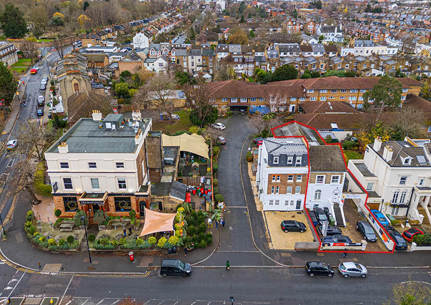 Main image of property: 71 Rosendale Road, West Dulwich, London