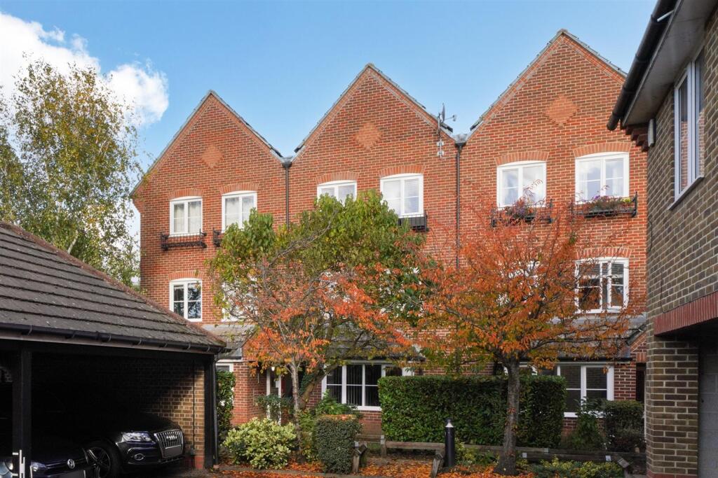 Main image of property: Langridge Mews, Hampton, TW12
