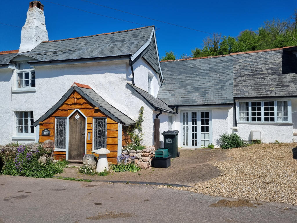 Main image of property: School Road, Stokeinteignhead