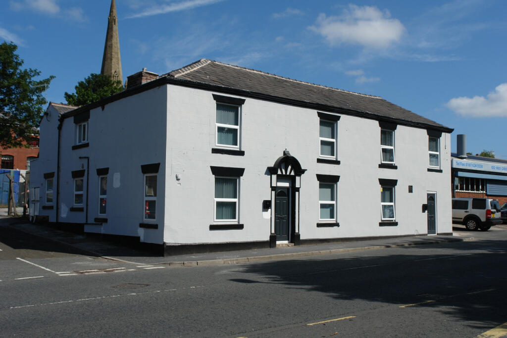 Main image of property: 91b Middleton Road, Oldham, Lancashire, OL2 5JJ