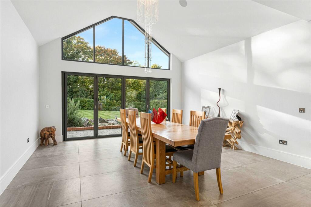Additional property image - Cage End, Hatfield Broad Oak, Bishop's Stortford, Essex, CM22