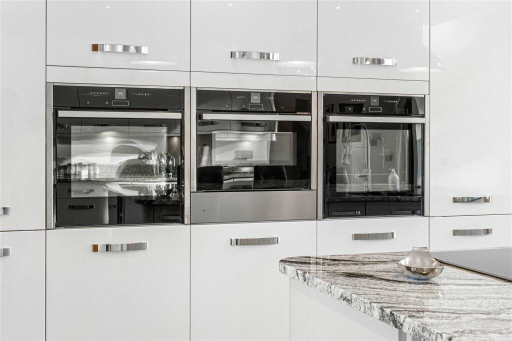 Additional property image - Cage End, Hatfield Broad Oak, Bishop's Stortford, Essex, CM22
