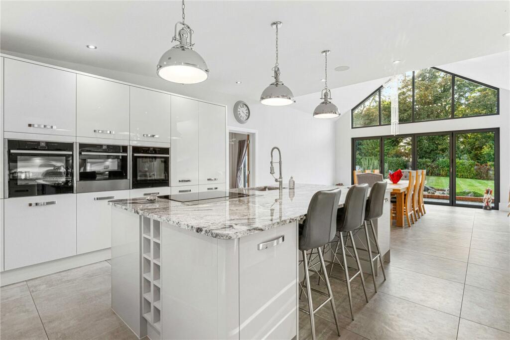 Additional property image - Cage End, Hatfield Broad Oak, Bishop's Stortford, Essex, CM22