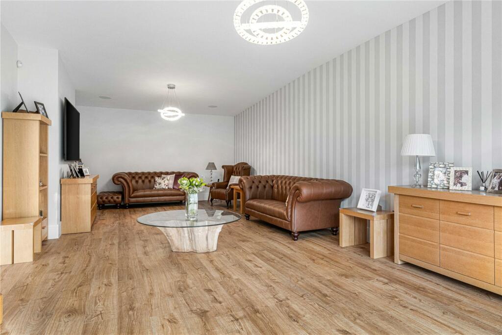 Additional property image - Cage End, Hatfield Broad Oak, Bishop's Stortford, Essex, CM22