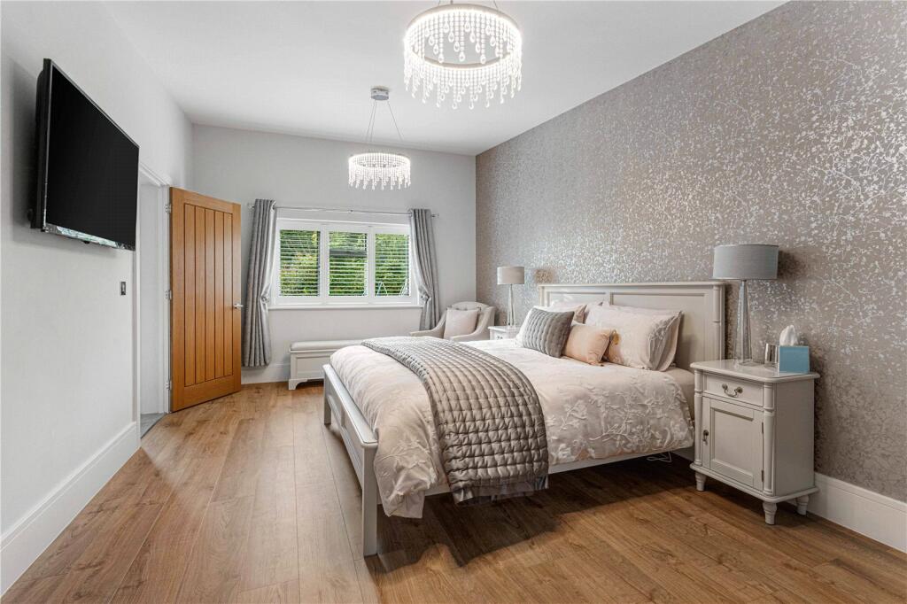Additional property image - Cage End, Hatfield Broad Oak, Bishop's Stortford, Essex, CM22