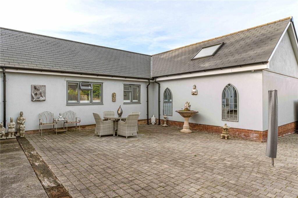 Additional property image - Cage End, Hatfield Broad Oak, Bishop's Stortford, Essex, CM22