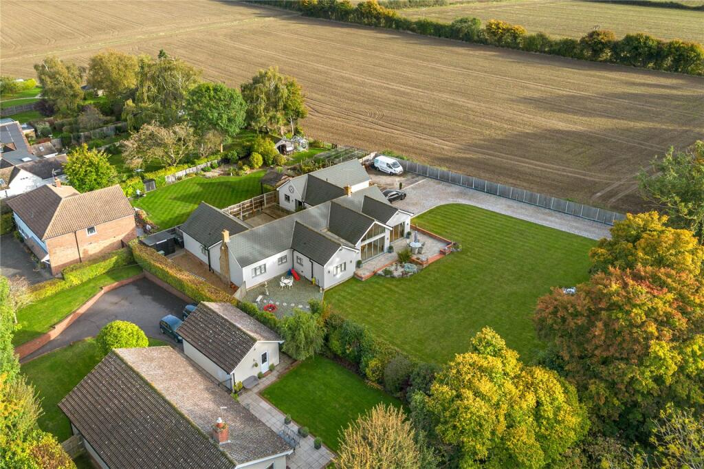Additional property image - Cage End, Hatfield Broad Oak, Bishop's Stortford, Essex, CM22