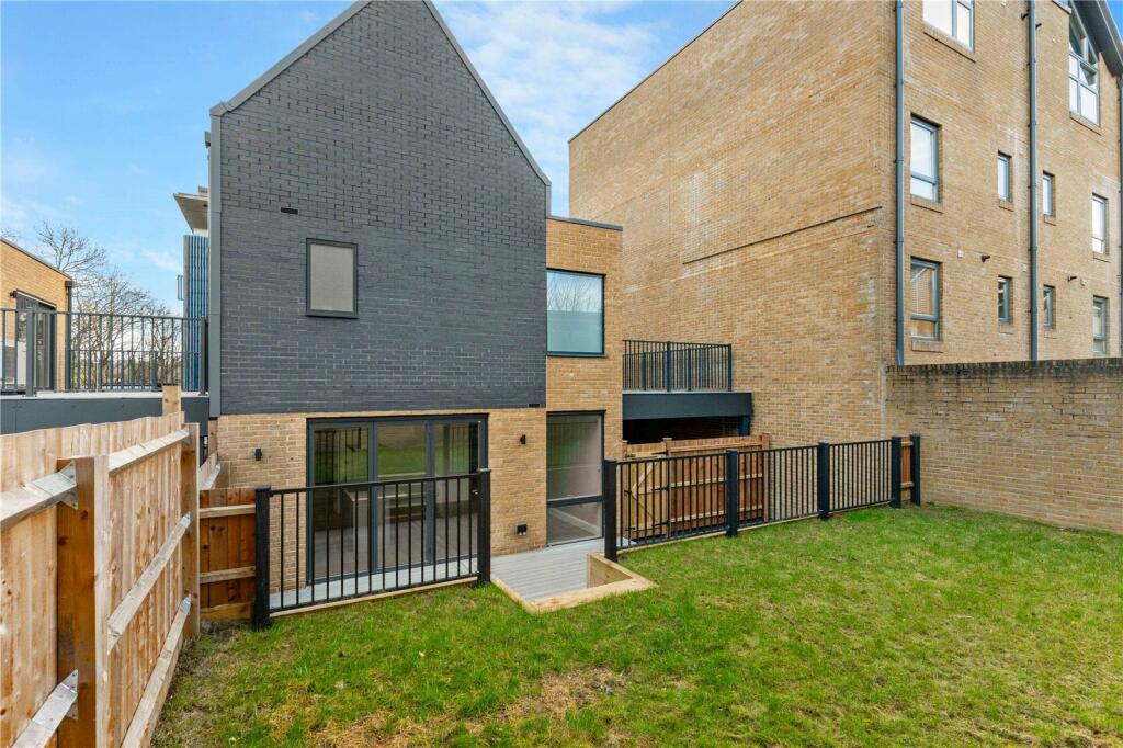 Additional property image - New Pond Street, Newhall, Harlow, Essex, CM17