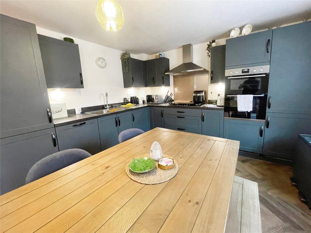 Additional property image - Clements Street, Sawbridgeworth, Hertfordshire, CM21