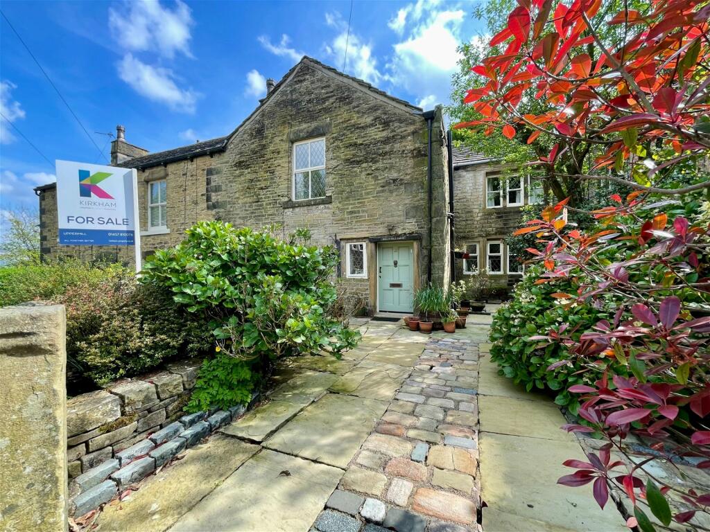 4 bedroom terraced house for sale in Clough Lane, Grasscroft