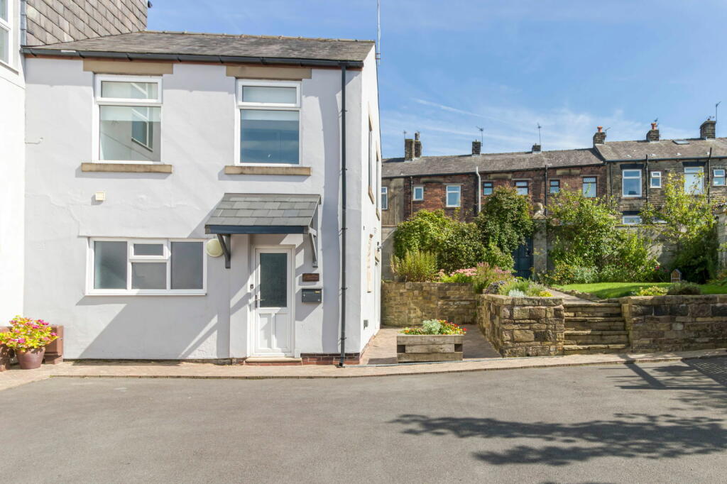 3 bedroom semi-detached house