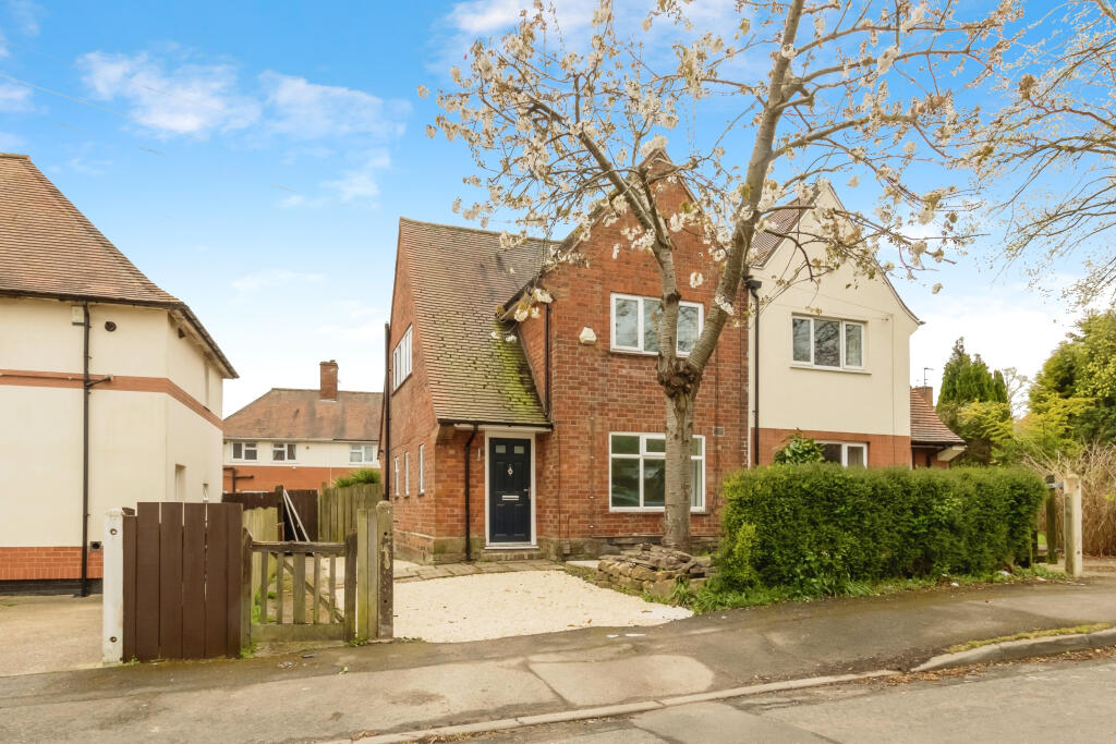 Main image of property: Longford Cresent, Nottingham