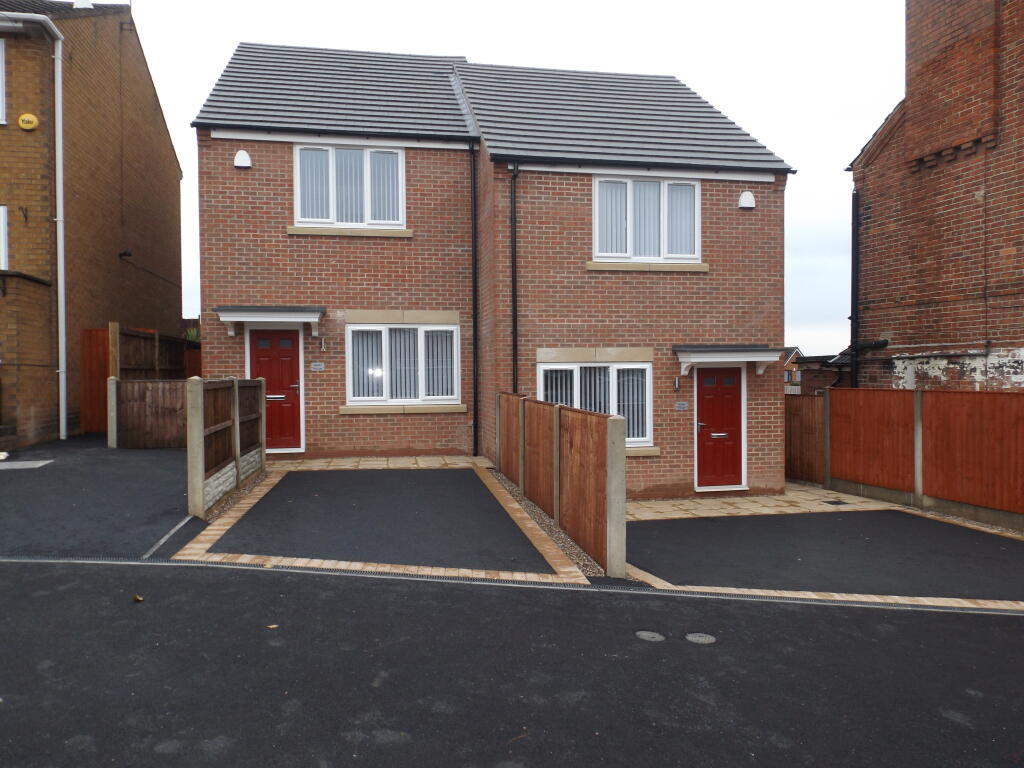 Main image of property: Beardall Street, Hucknall