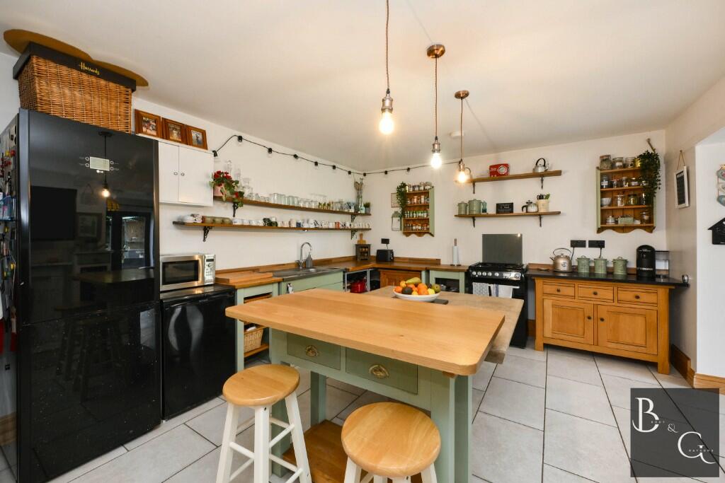 Main image of property: St. Leonards Road, Nazeing EN9