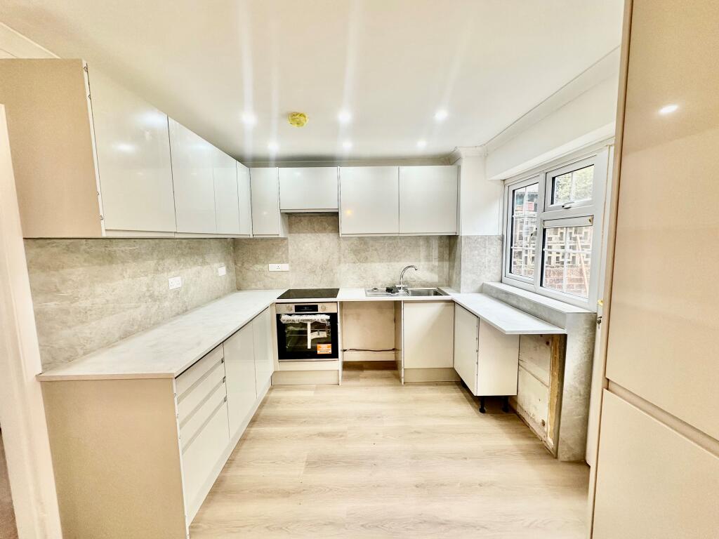 Main image of property: Southdale Road, Carlton, NG4