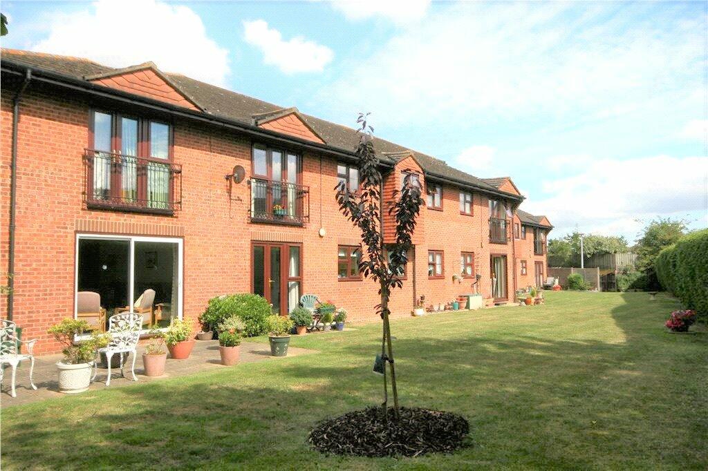 1 bedroom retirement property for sale in St. Road, Addlestone