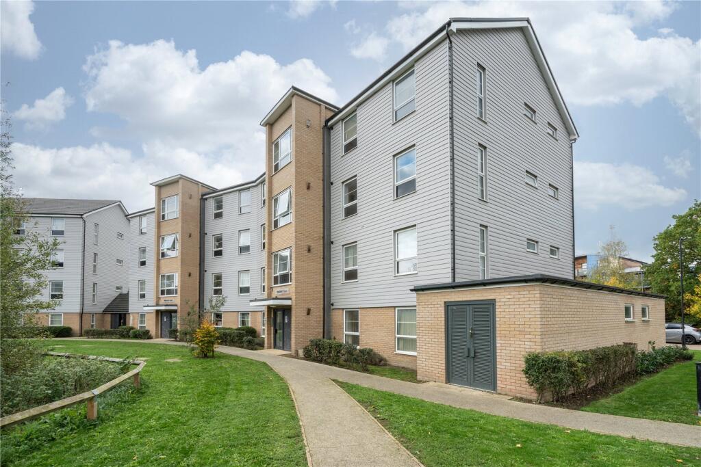 Main image of property: Kennett Lane, Chertsey, Surrey, KT16