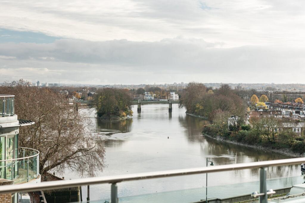 Main image of property: Belvedere House, 
Kew Bridge, TW8