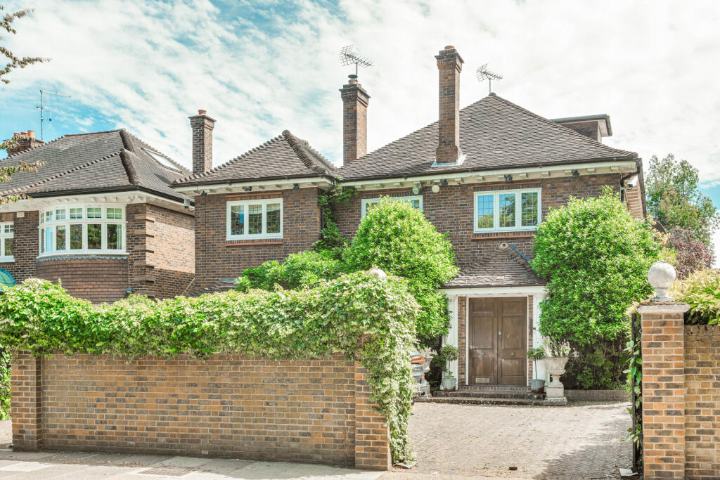 Main image of property: Sheen Lane, 
East Sheen, SW14