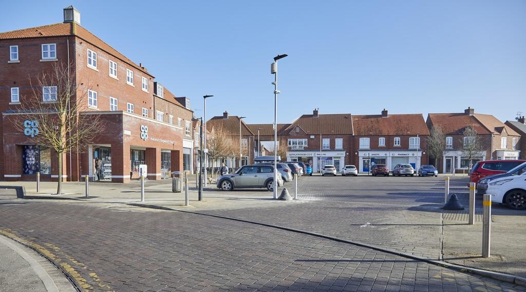 Main image of property: Kingswood Parks Retail Centre, School Lane, Kingswood Parks, Hull, East Riding Of Yorkshire, HU7 3DQ