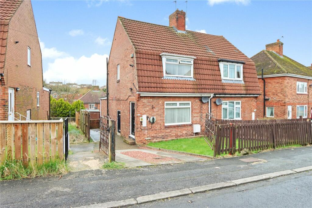2 bedroom semidetached house for sale in Ruskin Crescent, Thornley