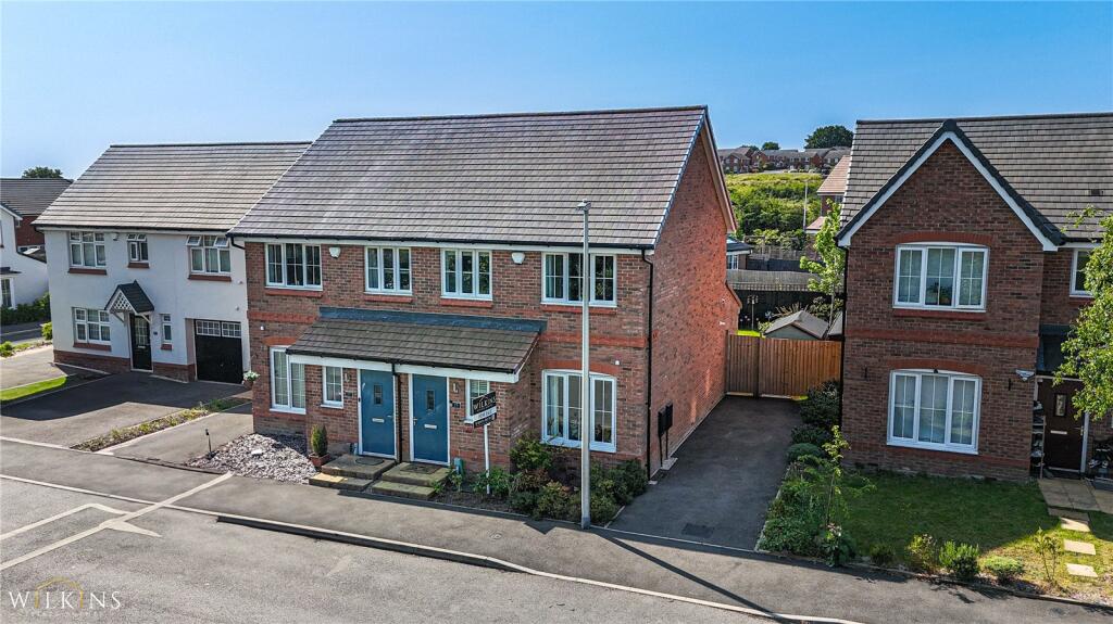 Main image of property: Adelie Road, Nuneaton, Warwickshire, CV10