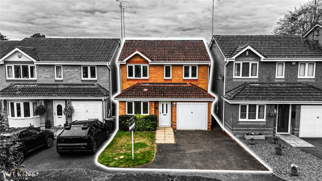 Main image of property: Campbell Close, Nuneaton, Warwickshire, CV10