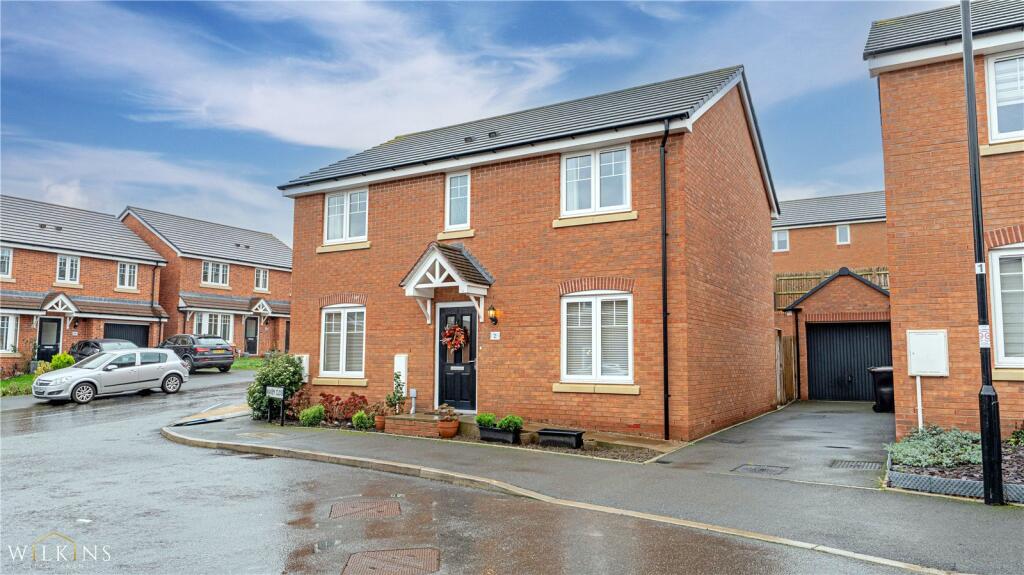 Main image of property: Wakem Close, Nuneaton, Warwickshire, CV10