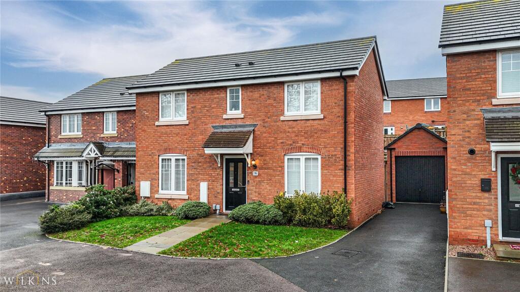 Main image of property: Cabinhill Road, Nuneaton, Warwickshire, CV10