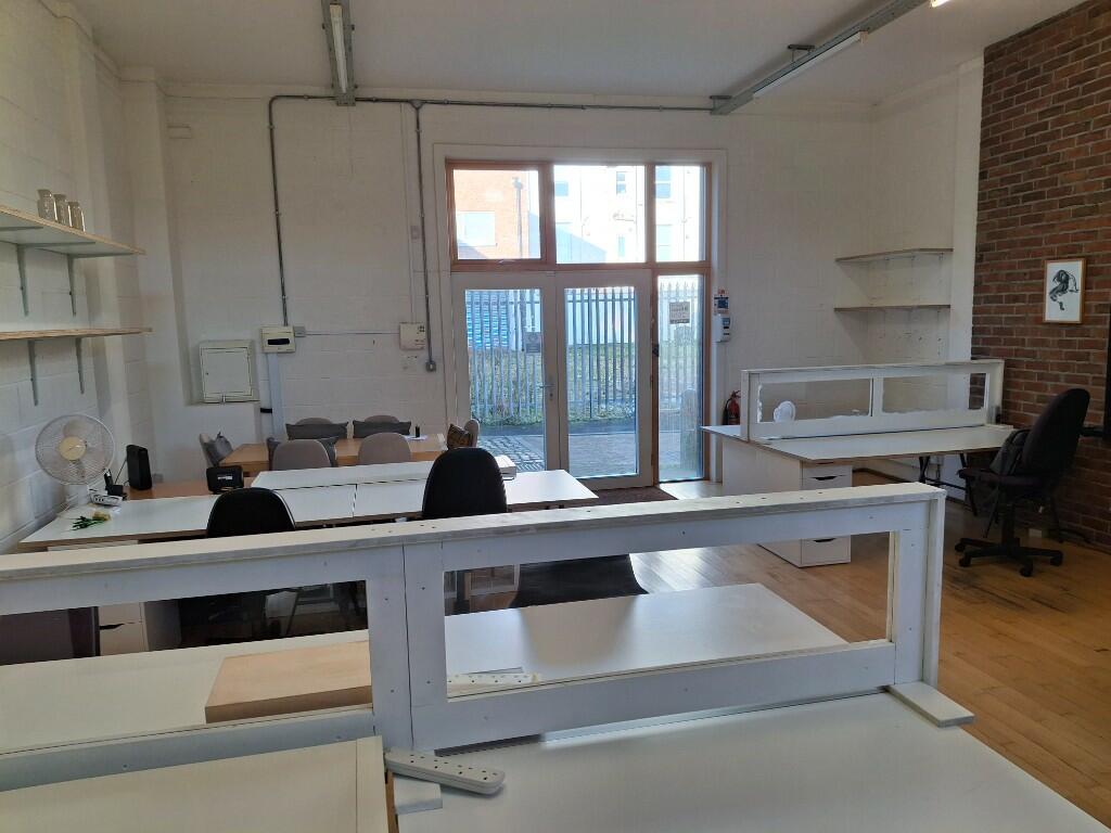 Additional property image - Backfields Lane, Bristol, BS2