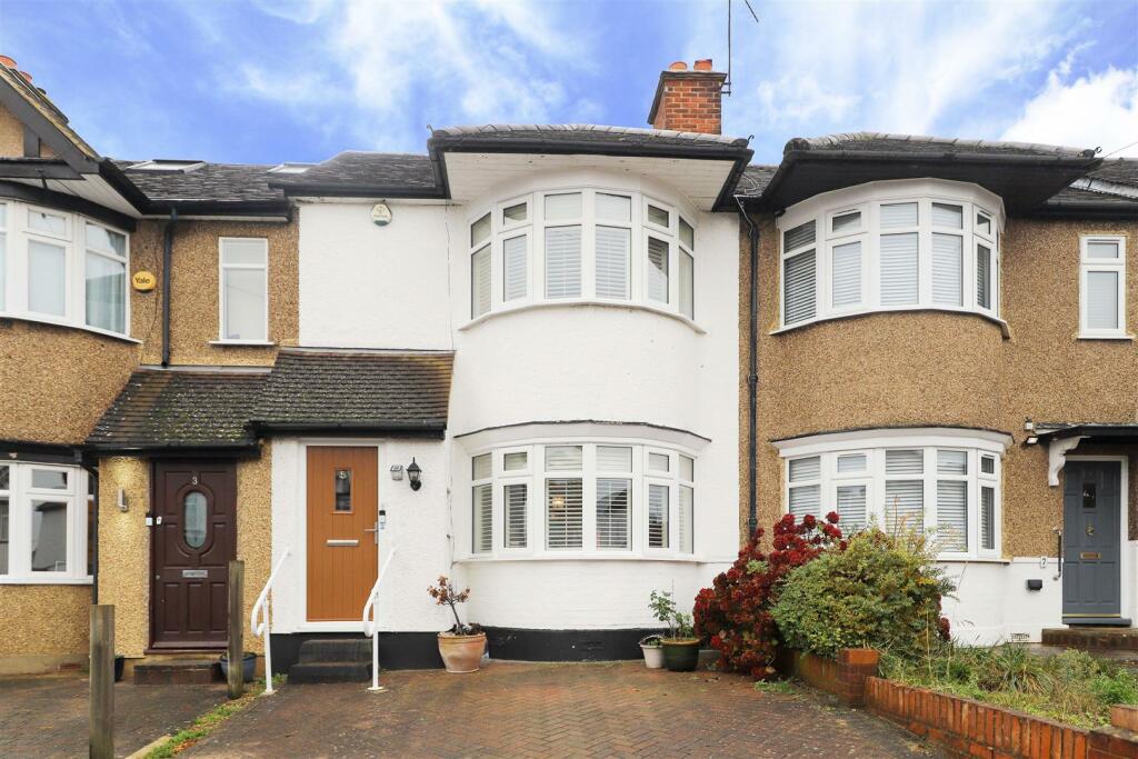 2 bedroom terraced house for sale in Shaldon Drive, Ruislip, HA4