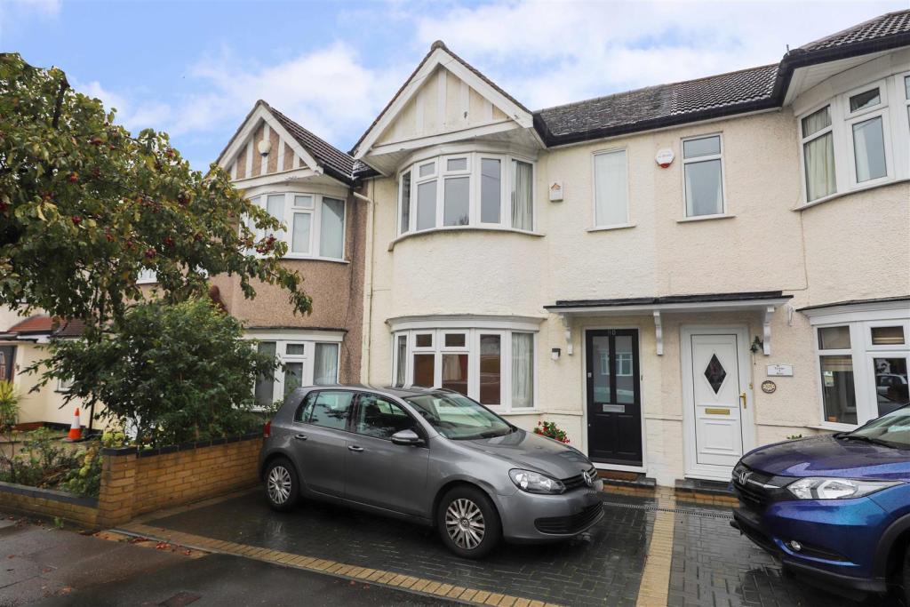 2 bedroom terraced house for sale in Whitby Road, Ruislip, HA4