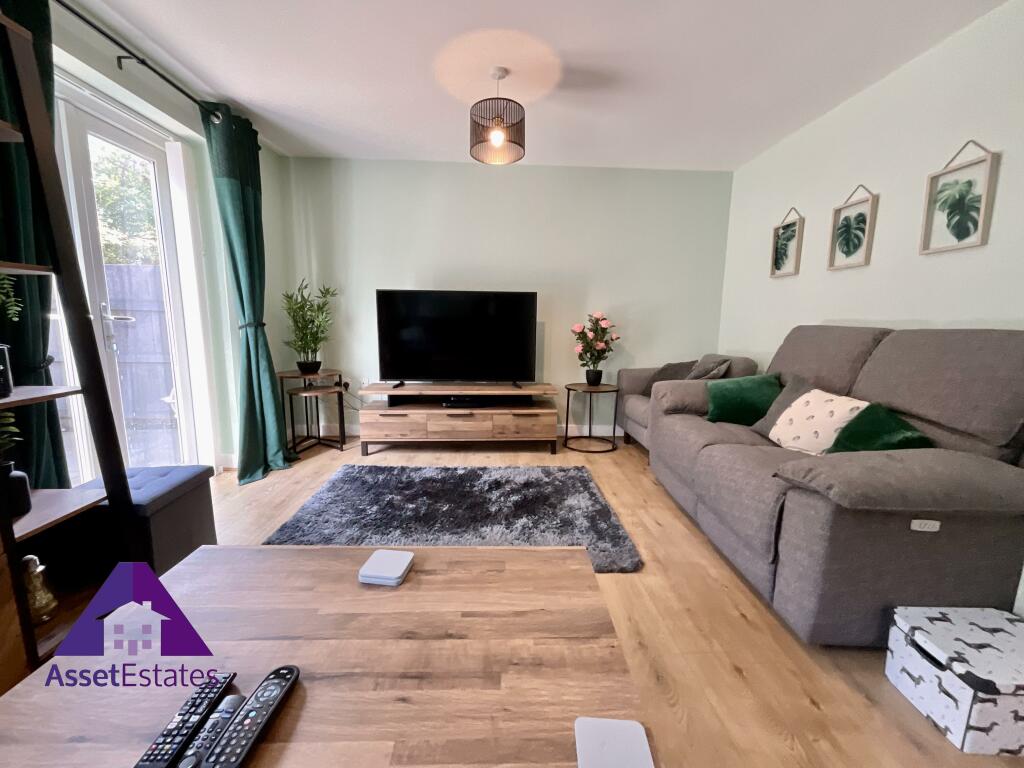 3 bedroom semidetached house for sale in Oak Road, Blaina, Abertillery